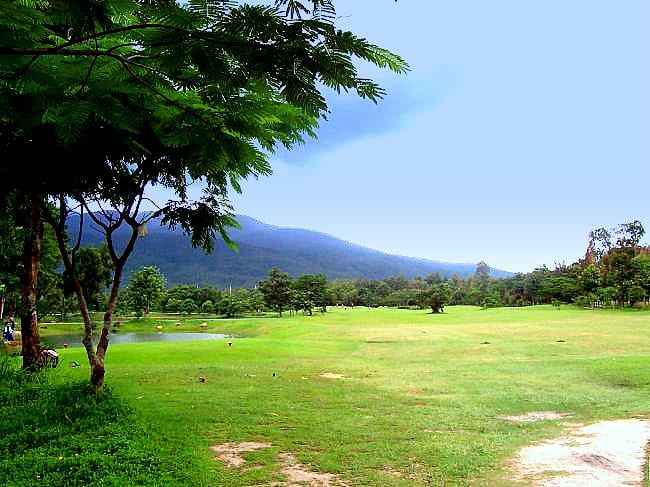 Mae Moh Golf Course