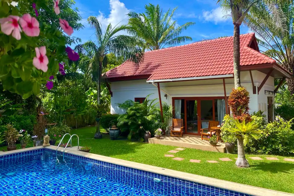 Private Guesthouse in Resort Style Villa in Phuket