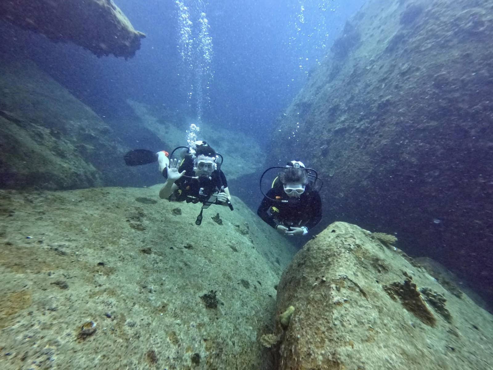 Two Divers from Calypso School, diving in Koh Tao