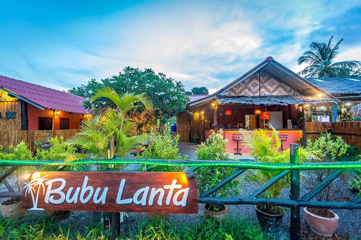 The Outside View of Bubu Lanta Hostel and Bar