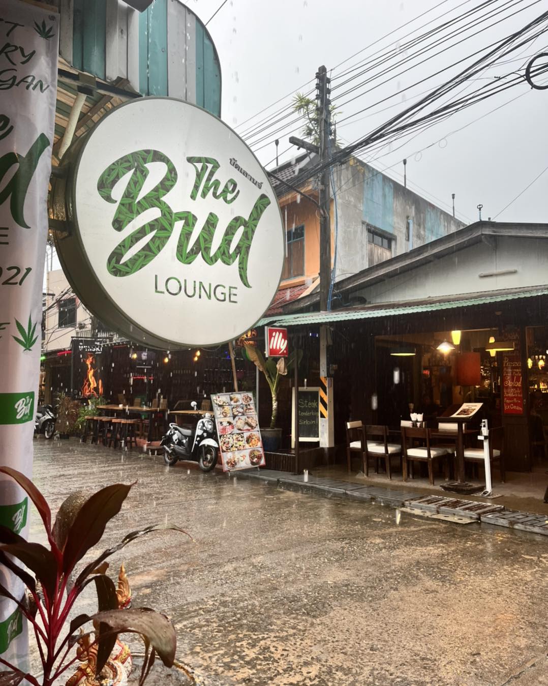 Cannabis Dispensaries in Koh Phangan – The Bud Lounge The entrance of the Bud Lounge Koh Phangan
