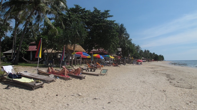 Klong Khong, Koh Lanta Sunbathing In Klong Khong Beach, Koh Lanta