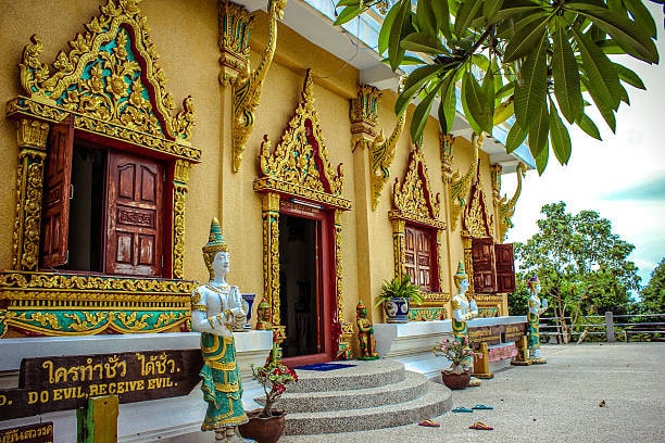 “Do Evil, Receive Evil” Entrance Board AT Laem Sor Pagoda