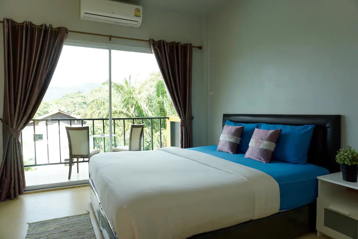 Lom La Lanta The Bedroom View of Lom La Lanta