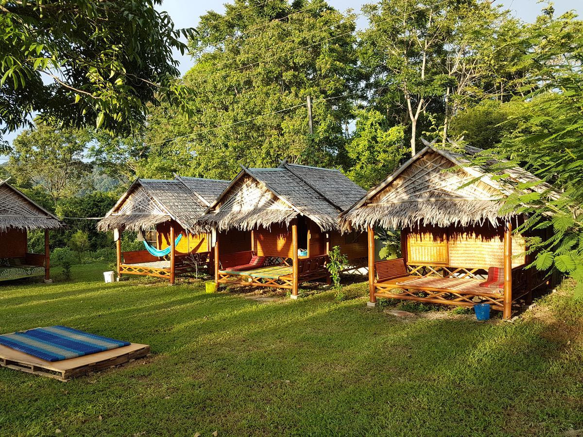 Slacklines Hostel in KohLanta Slacklines Hostel in Koh Lanta