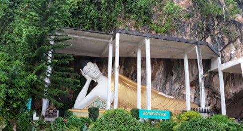 The reclining Buddha statue at Wat Sai Thai