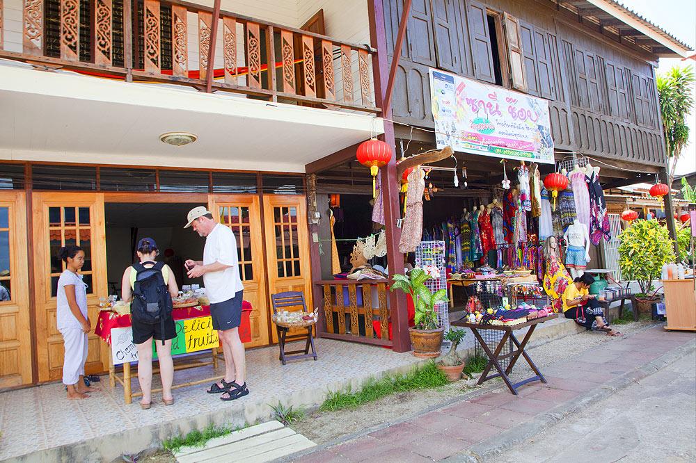 Tourist shopping spots in Koh Lanta, Old Town