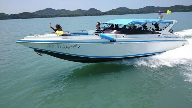 Travellers cruising on Phuket Speedboat Charter
