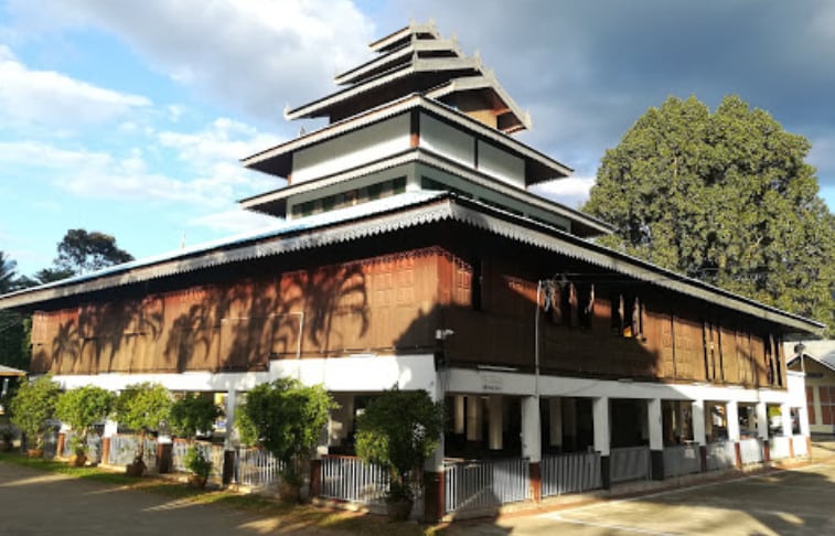 The Wat Tham Khao Nai in Pai