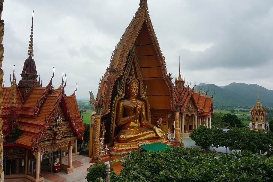 The  best temple in Kanchanaburi