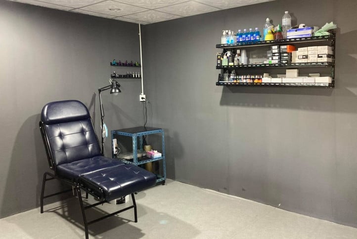 The Tattoo setup at Tattoo Studio by Pom