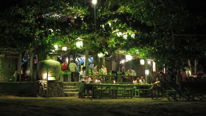 A beach cafe on Klong Jark Beach