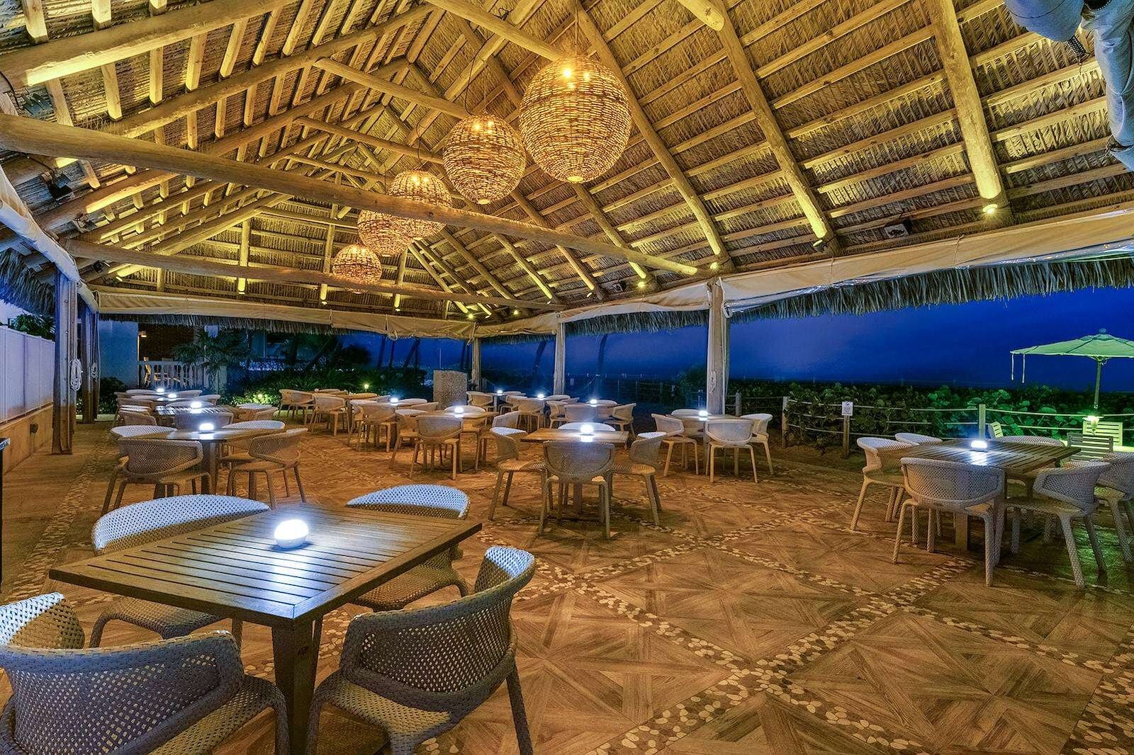 Lunch Setting at The Beachcomber Restaurant on Relax Beach