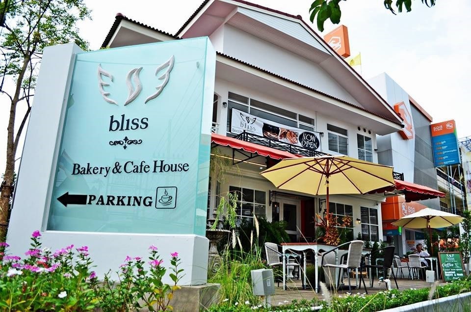 The entrance of Bliss Cafe & Restaurant, Hua Hin