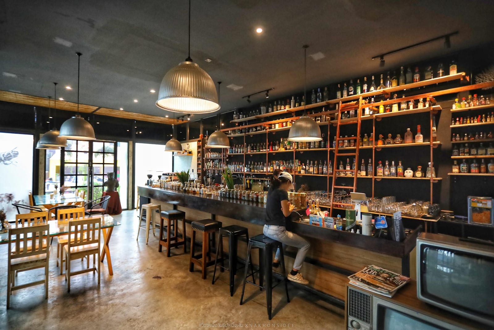 The Botanist Bar in Surat Thani