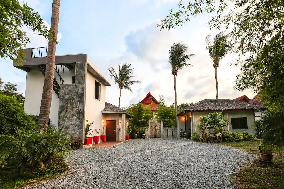 Charu Bay Luxury Villa in Koh Phangan