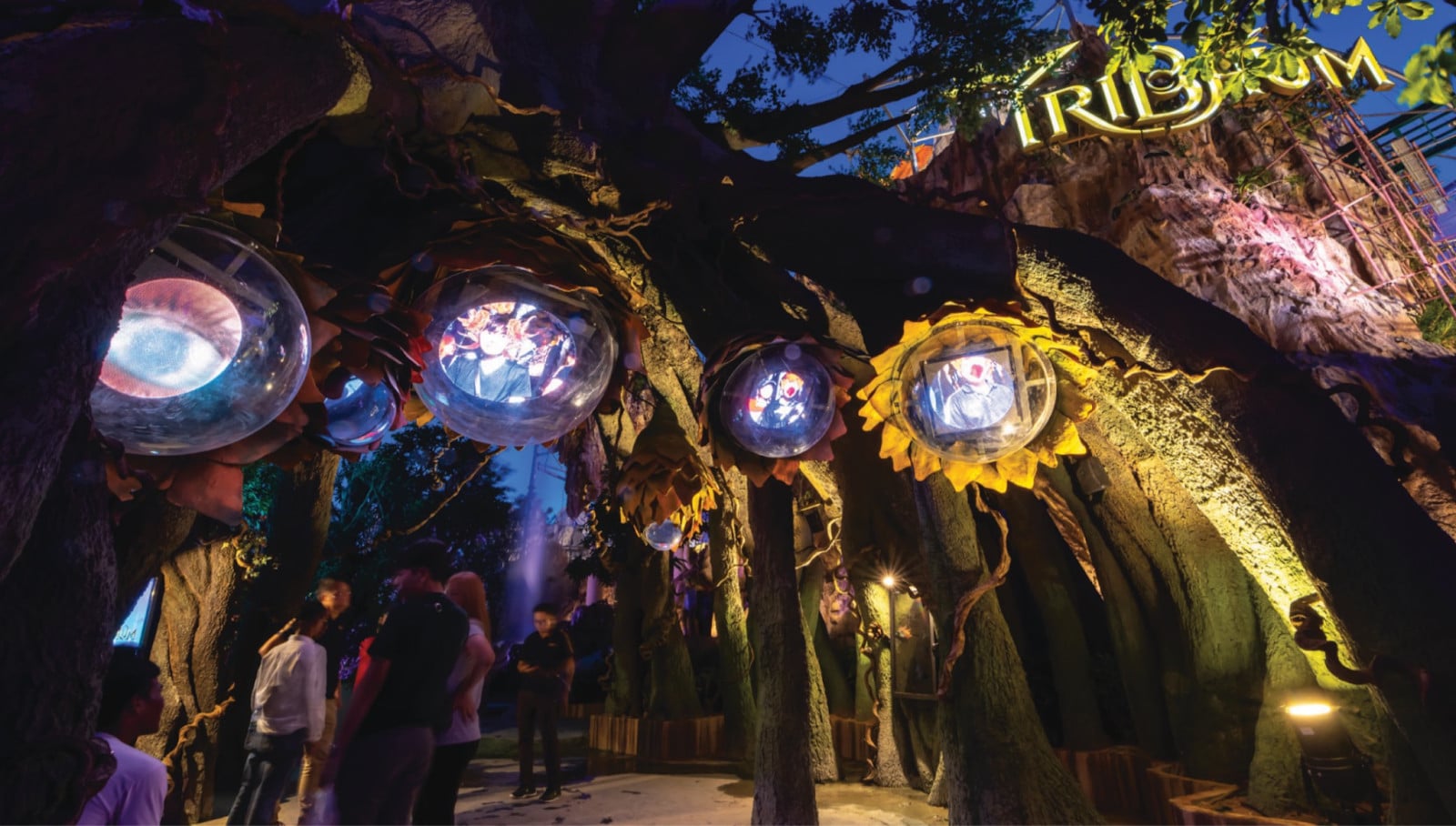 Enchanting Shows at Tribhum, Central Festival Mall Phuket Tribhum, Central Festival Mall Phuket
