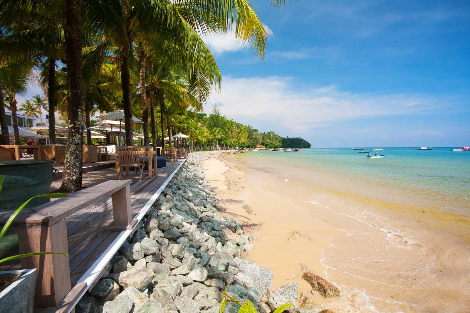 A day guide in Bang Tao Beach, Phuket