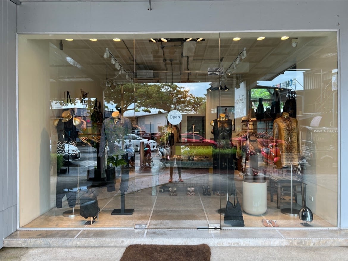 Outside the Chandra Boutique at Boat Avenue Mall Chandra Boutique